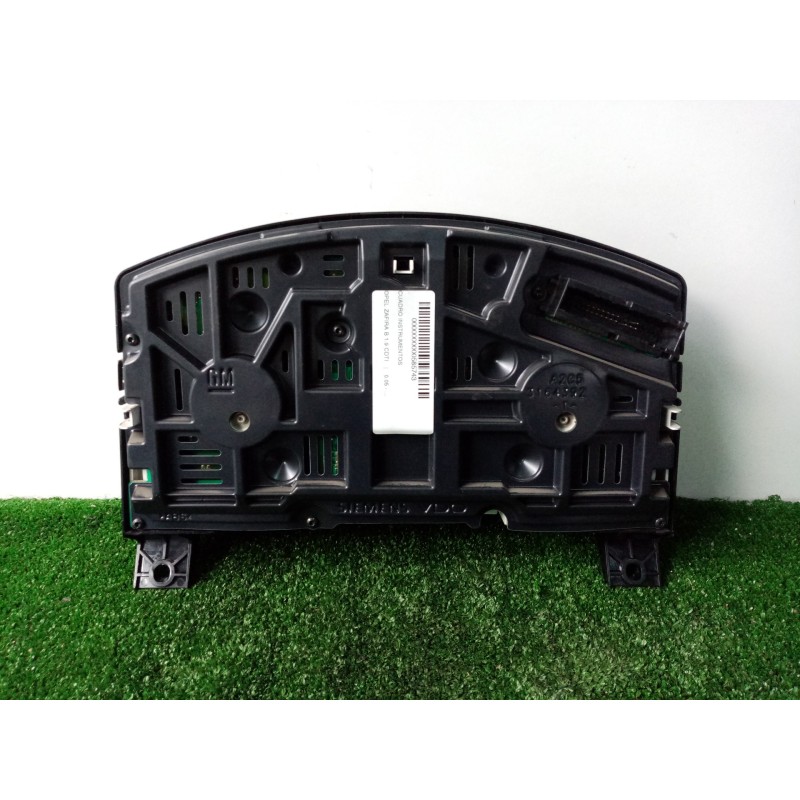 Recambio de cuadro instrumentos para opel zafira b 1.9 cdti referencia OEM IAM 13267544  