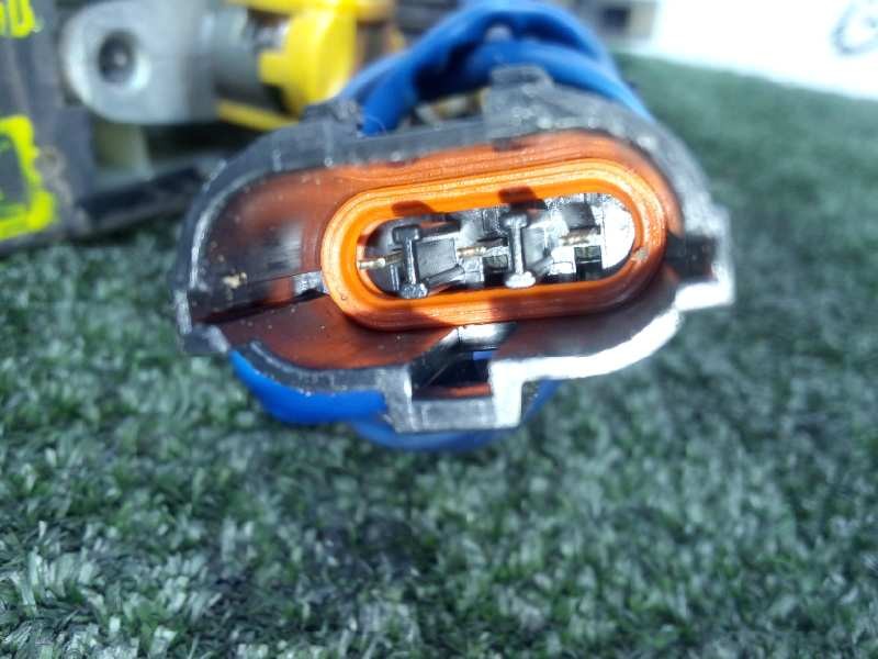 Recambio de maneta exterior delantera derecha para kia carnival 2.9 crdi cat referencia OEM IAM SINREFERENCIA  