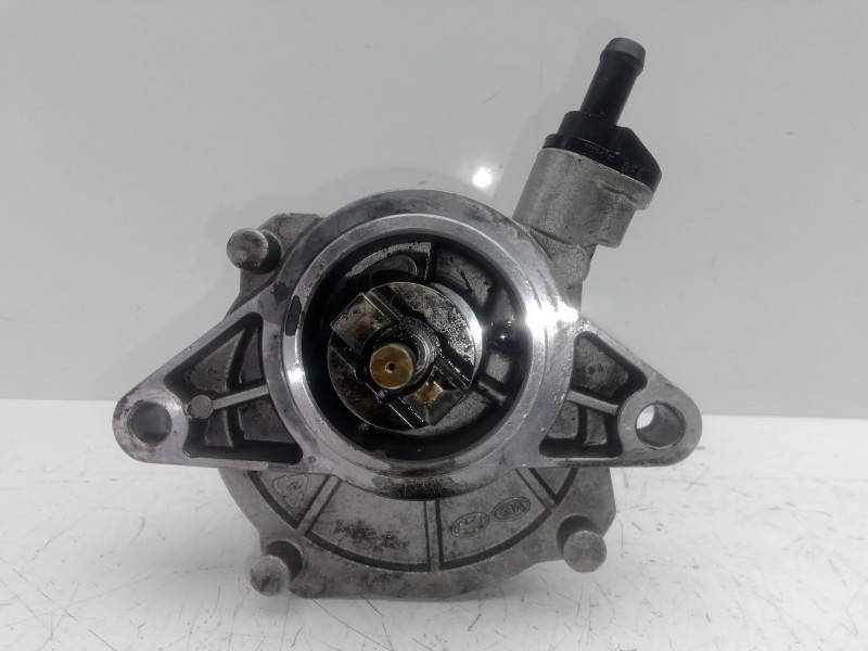 Recambio de depresor freno / bomba vacio para kia carnival 2.9 crdi cat referencia OEM IAM 288104X100  