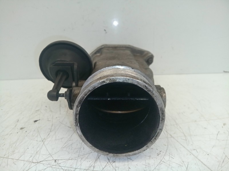 Recambio de caja mariposa para audi a6 berlina (4b2) 2.5 v6 24v tdi referencia OEM IAM 4B0145950C  