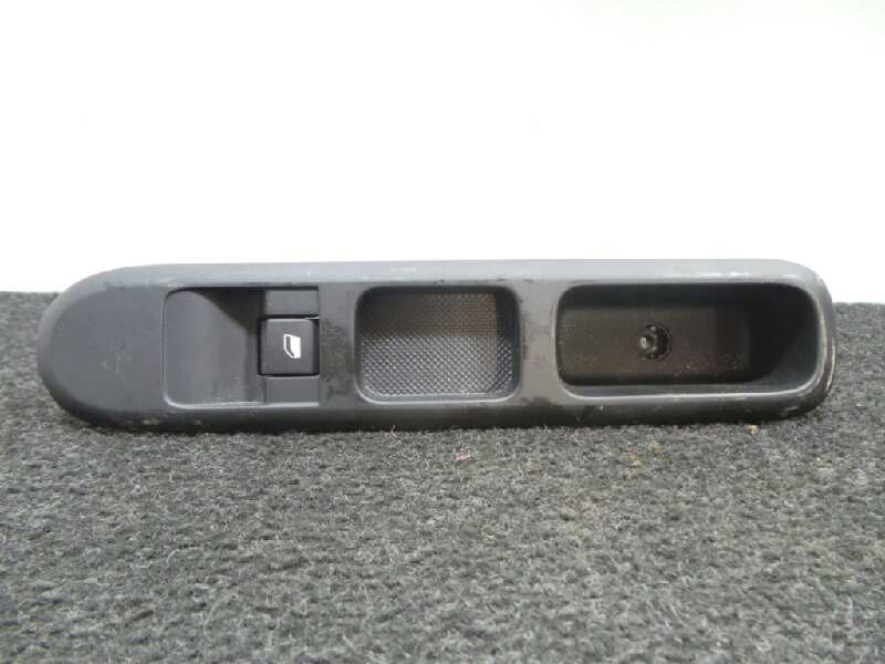 Recambio de mando elevalunas delantero derecho para peugeot 5008 1.6 16v referencia OEM IAM 96662297ZD-040274 BITRON 4 PINES