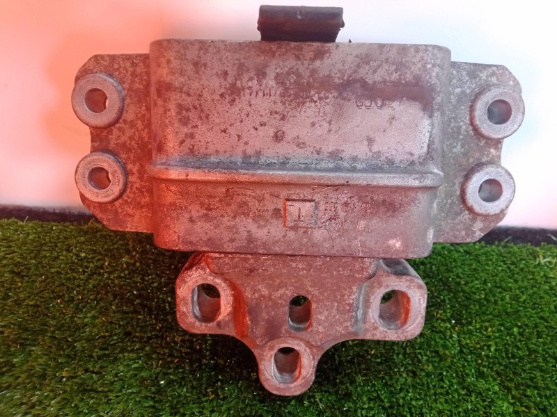 Recambio de soporte motor derecho para audi a3 (8p) 2.0 tdi referencia OEM IAM 1K0199555-1K0199555T  