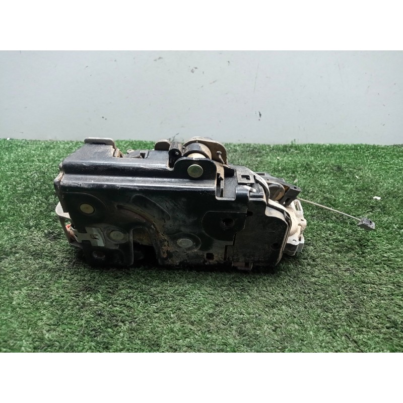 Recambio de cerradura puerta trasera izquierda para seat altea (5p1) 1.9 tdi referencia OEM IAM 7L0839015 7.PINES CONECTOR.AZUL