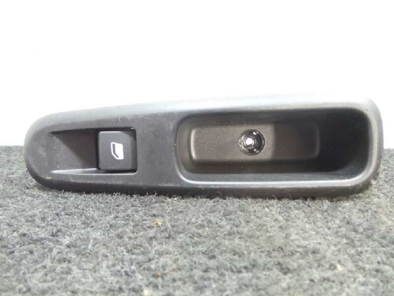 Recambio de mando elevalunas trasero izquierdo para peugeot 5008 1.6 16v referencia OEM IAM 96662297ZD-040284 4 PINES BITRON