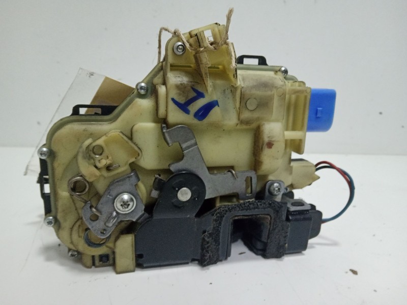 Recambio de cerradura puerta delantera izquierda para volkswagen polo iv (9n_, 9a_) 1.4 tdi referencia OEM IAM 3B1837015AQ  
