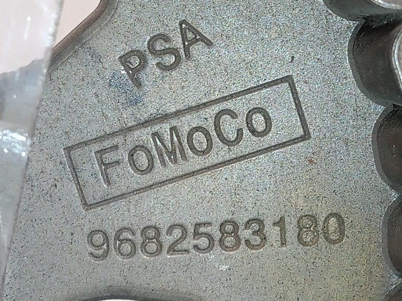 Recambio de polea arbol levas para peugeot expert kasten 2.0 hdi fap referencia OEM IAM 9688583180  