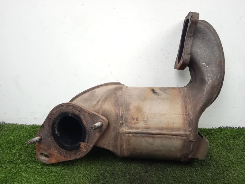 Recambio de catalizador para renault clio ii (bb_, cb_) 1.5 dci (b/cb08) referencia OEM IAM 8200212860  