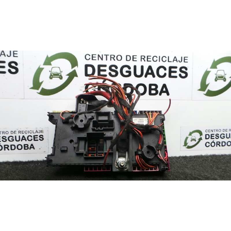 Recambio de caja reles / fusibles para mercedes-benz clase c (w205) lim. c 200 t cdi bluetec referencia OEM IAM A2059068501-1401