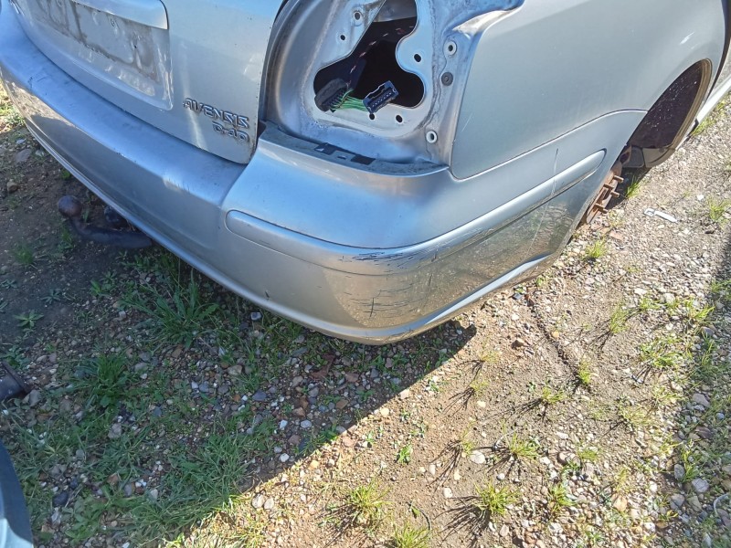 Recambio de paragolpes trasero para toyota avensis (_t25_) 2.0 d-4d (adt250_) referencia OEM IAM   