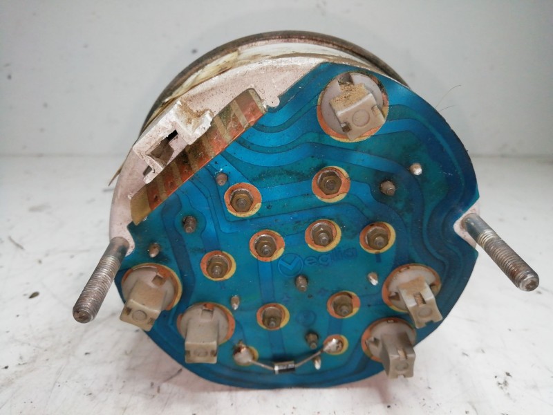 Recambio de cuadro instrumentos para nissan trade caja/chasis 2.8 d referencia OEM IAM 015063391  1.RELOJ