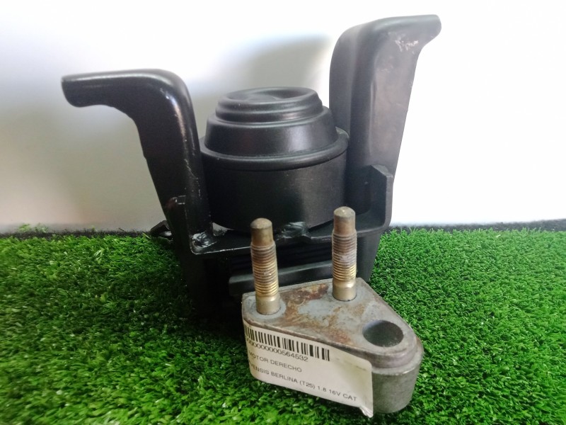 Recambio de soporte motor derecho para toyota avensis berlina (t25) 1.8 16v cat referencia OEM IAM 123050D050  
