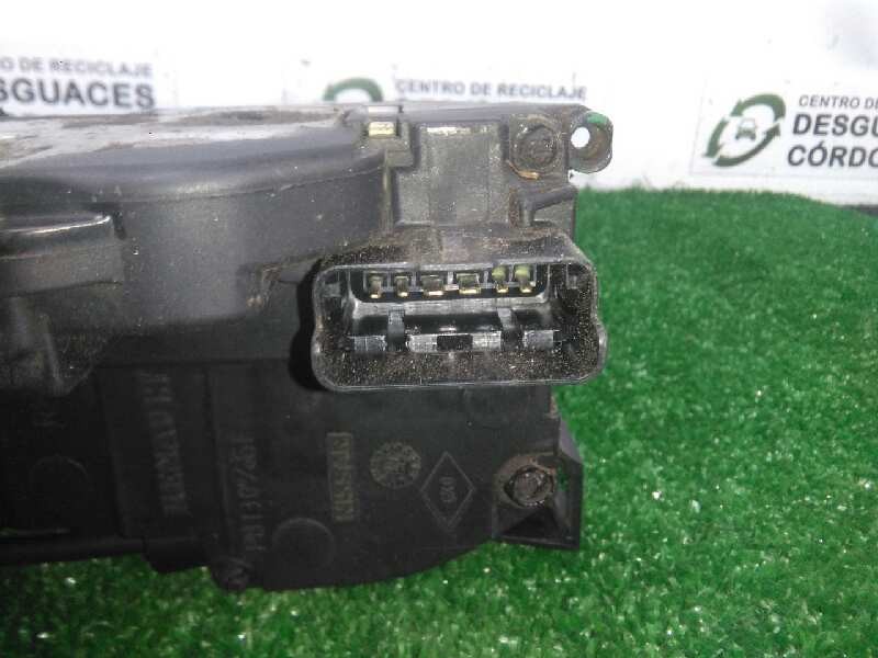 Recambio de cerradura puerta trasera derecha para renault laguna iii 2.0 dci diesel cat referencia OEM IAM 825000003R 6.PINES 