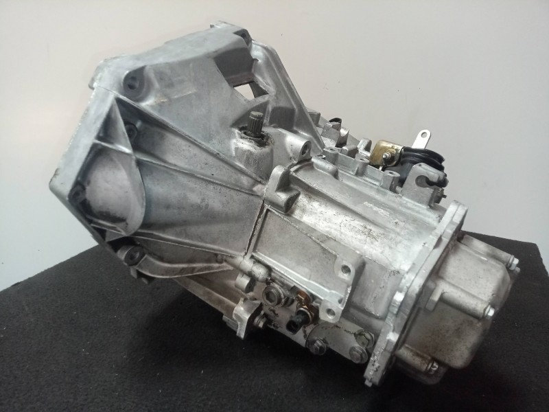 Recambio de caja cambios para fiat brava (182) 1.9 diesel referencia OEM IAM SINREFERENCIA 5.VELOCIDADES MANUAL