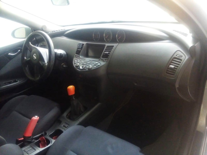 nissan primera hatchback (p12) del año 2003