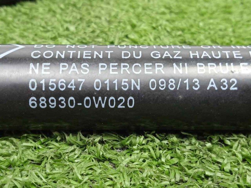Recambio de amortiguadores capo para toyota land cruiser (j15) 3.0 turbodiesel cat referencia OEM IAM 21X27X115-689300W020 PAREJ