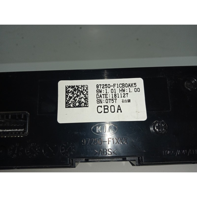 Recambio de mando climatizador para kia sportage 1.6 crdi cat referencia OEM IAM 97250F1CB0AK5-181127  
