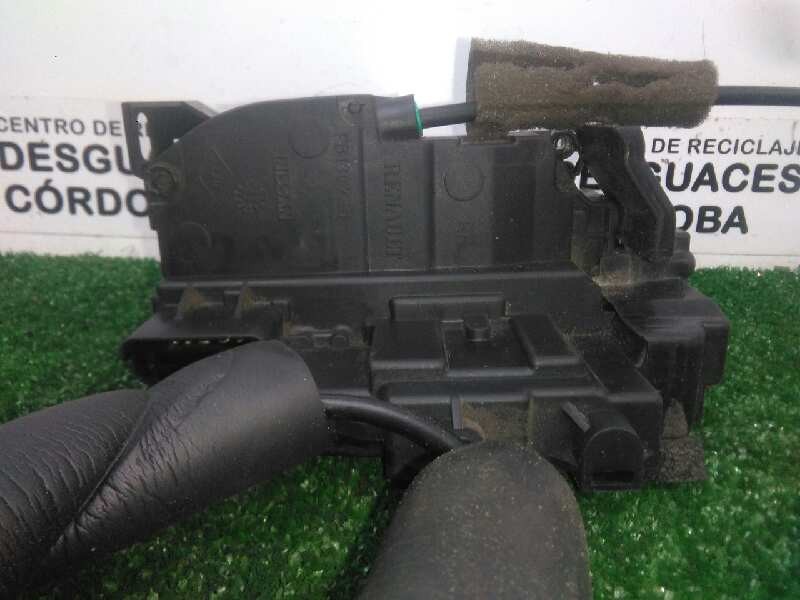 Recambio de cerradura puerta trasera derecha para renault laguna iii 2.0 dci diesel cat referencia OEM IAM 825000003R 6.PINES 