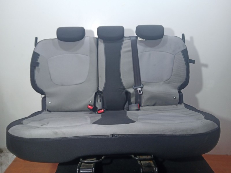 Recambio de asientos traseros para renault captur 0.9 tce 12v eco 2 s&s referencia OEM IAM NOTIENE  GRISS