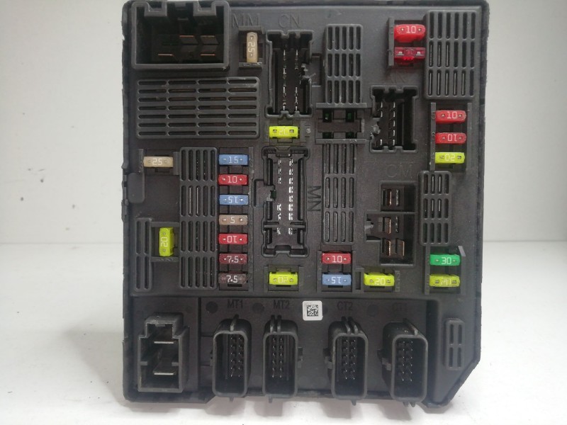 Recambio de caja reles / fusibles para renault scenic iii 1.5 dci diesel referencia OEM IAM 284B62342R-0230961300320  USMJR95
