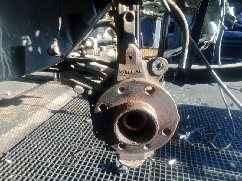 Recambio de mangueta delantera derecha para renault captur 0.9 tce 12v eco 2 s&s referencia OEM IAM   