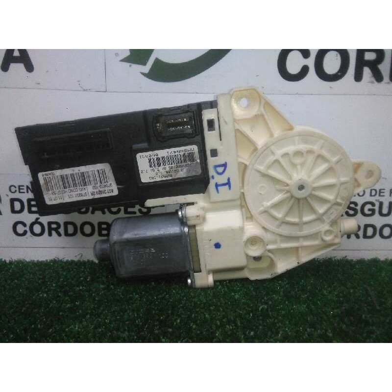 Recambio de motor elevalunas delantero izquierdo para renault laguna iii 2.0 dci diesel cat referencia OEM IAM 807310002R-978931