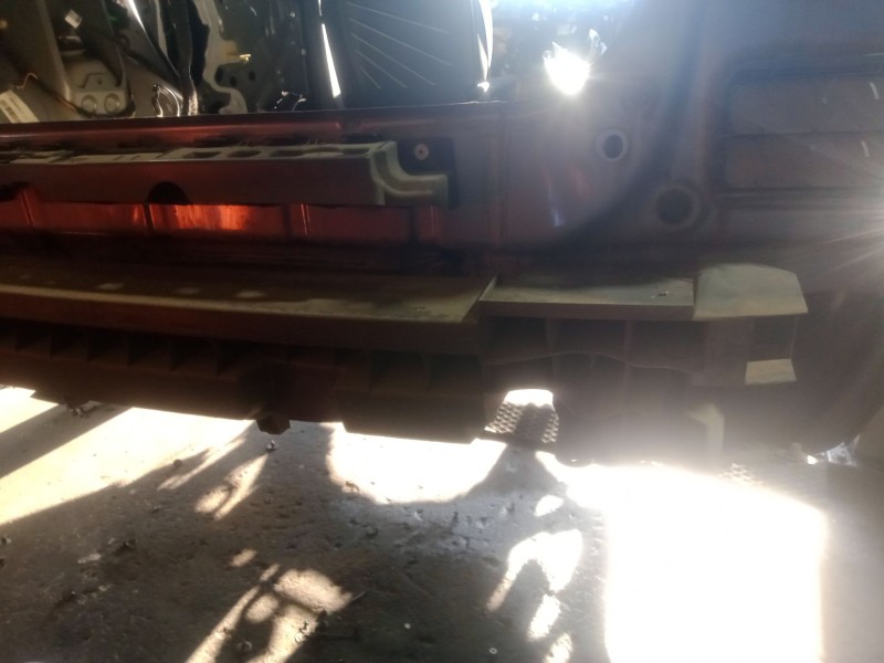 Recambio de refuerzo paragolpes trasero para renault captur 0.9 tce 12v eco 2 s&s referencia OEM IAM   