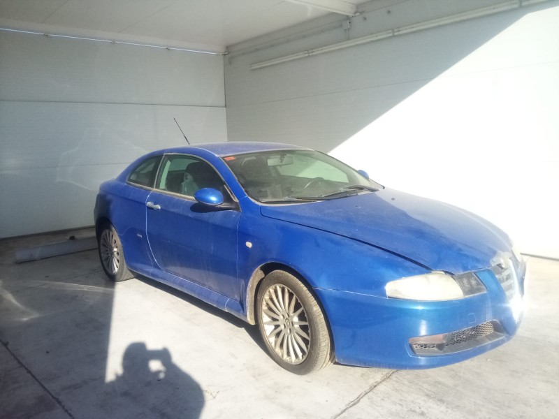 alfa romeo gt (937_) del año 2004