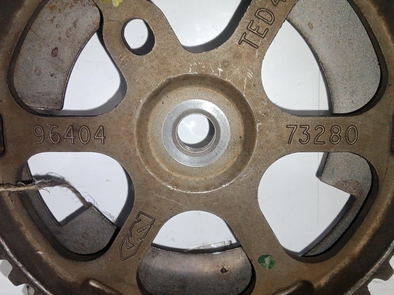 Recambio de polea arbol levas para peugeot 307 break / sw (s1) 1.6 hdi referencia OEM IAM 9640473280  