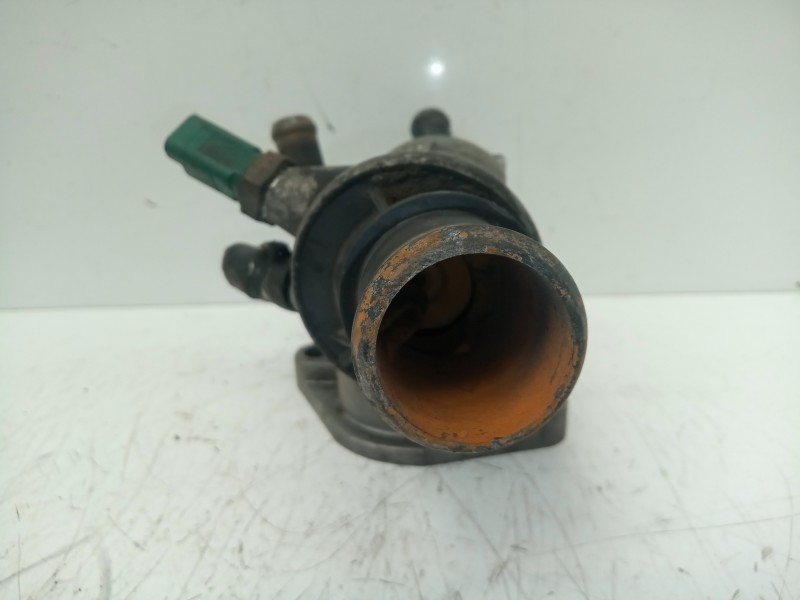 Recambio de termostato para opel astra h ber. 1.9 cdti referencia OEM IAM 55187784  