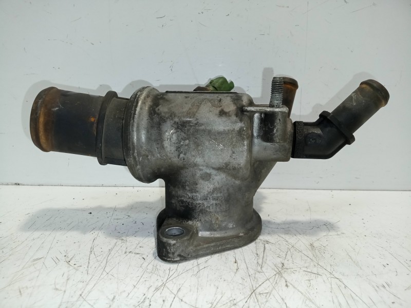 Recambio de termostato para opel astra gtc 1.9 cdti referencia OEM IAM 55203388  