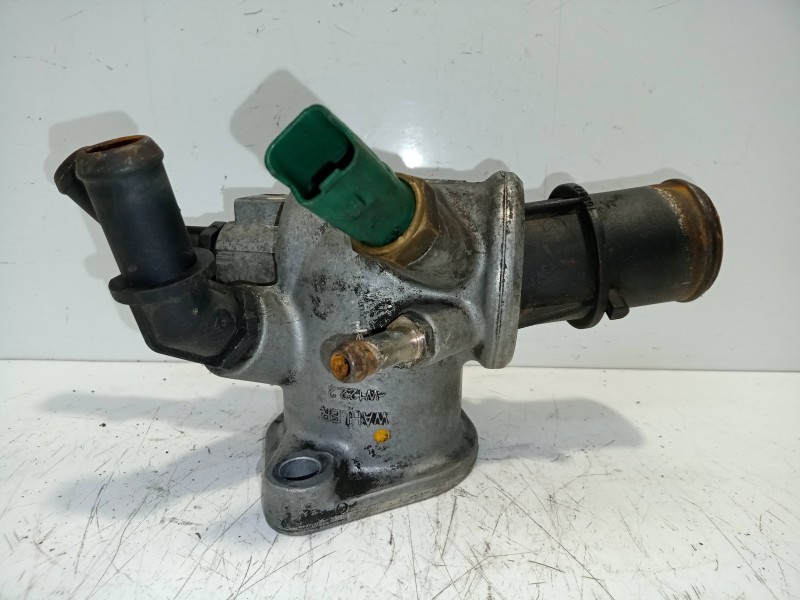 Recambio de termostato para opel zafira b 1.9 cdti referencia OEM IAM 55203388  