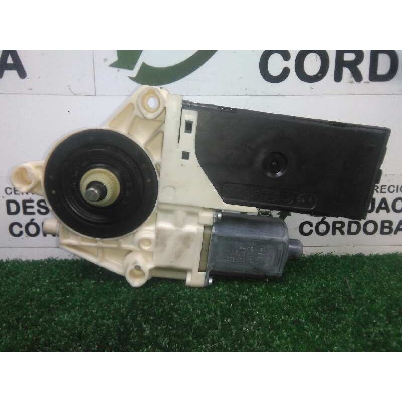 Recambio de motor elevalunas delantero izquierdo para renault laguna iii 2.0 dci diesel cat referencia OEM IAM 807310002R-978931