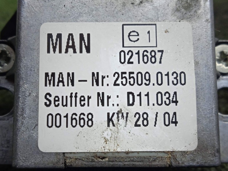 Recambio de mando multifuncion para man tg - l 12.xxx 7.0 referencia OEM IAM 255090130  CONTROL CRUCERO