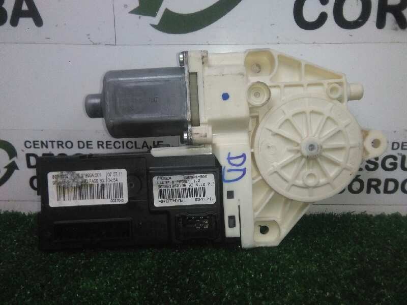 Recambio de motor elevalunas delantero derecho para renault laguna iii 2.0 dci diesel cat referencia OEM IAM 978934201-988574200