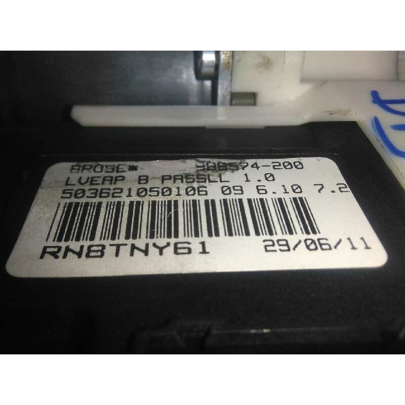 Recambio de motor elevalunas delantero derecho para renault laguna iii 2.0 dci diesel cat referencia OEM IAM 978934201-988574200