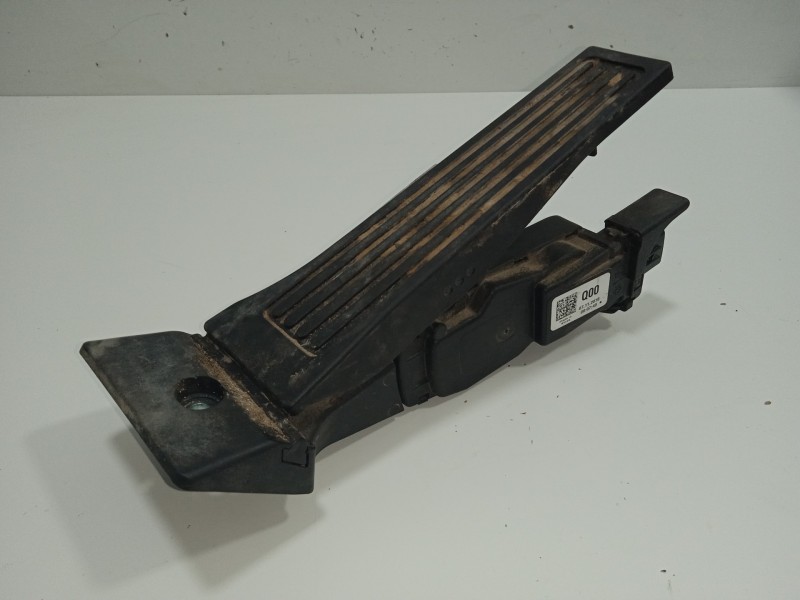 Recambio de potenciometro pedal para kia sportage 1.6 crdi cat referencia OEM IAM 32414400-Q00  