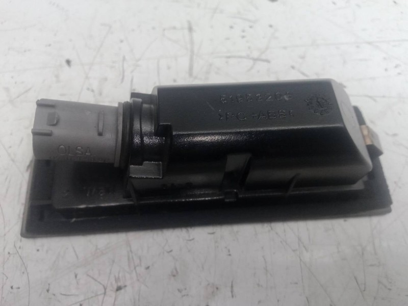 Recambio de piloto matricula para jeep renegade 1.0 t-gdi cat referencia OEM IAM 51953208  