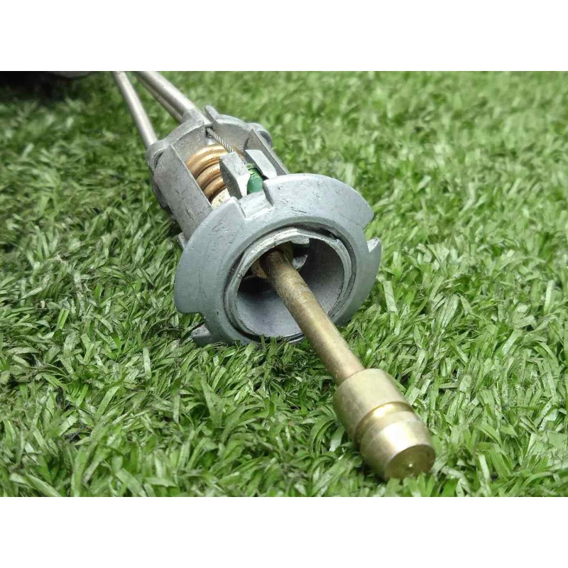 Recambio de retrovisor izquierdo para fiat punto berlina (188) 1.9 jtd cat referencia OEM IAM  MANUAL NEGRO.PLASTICO