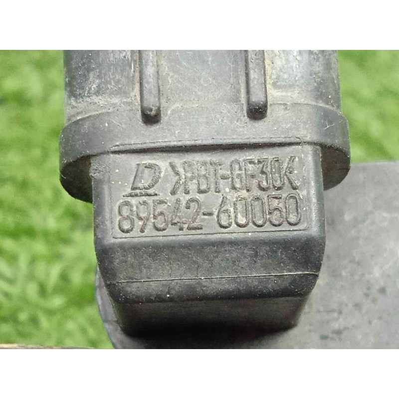 Recambio de sensor para toyota land cruiser (j15) 3.0 turbodiesel cat referencia OEM IAM 8954260050 SENSOR.ABS 