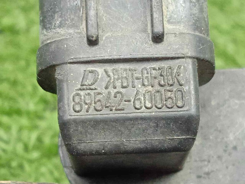 Recambio de sensor para toyota land cruiser (j15) 3.0 turbodiesel cat referencia OEM IAM 8954260050 SENSOR.ABS 