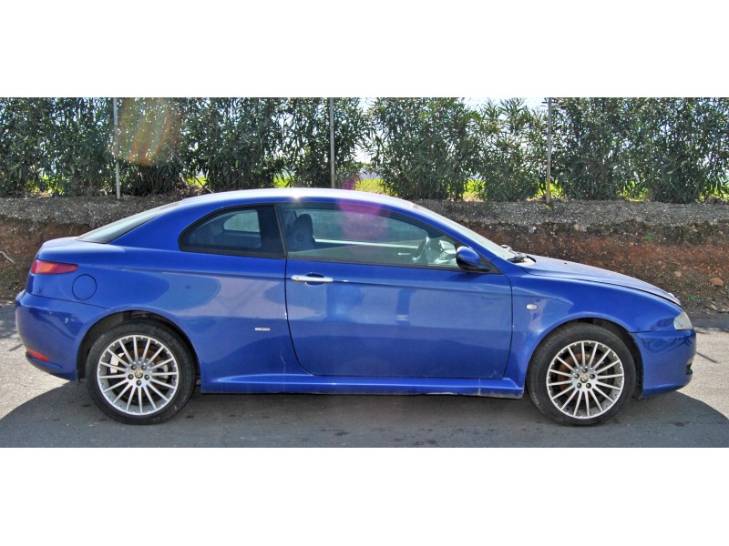 alfa romeo gt (937_) del año 2004