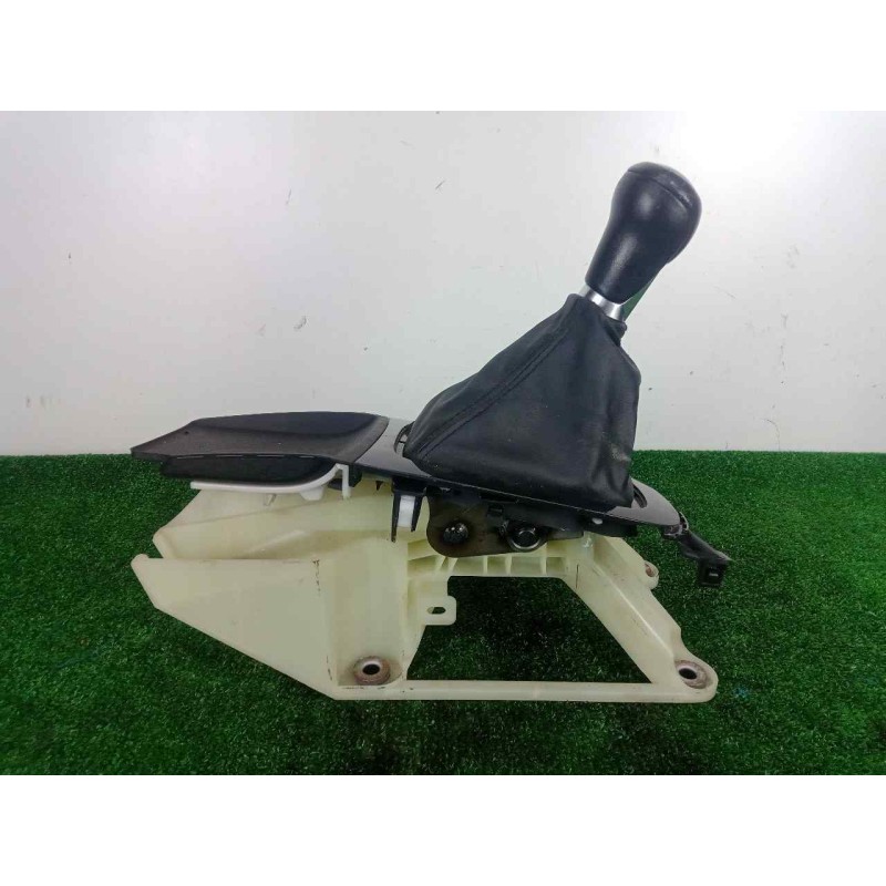 Recambio de pomo palanca cambio para mazda 6 kombi ()(.2012) 2.2 turbodiesel cat referencia OEM IAM KE4046100B 6.VELOCIDADES MAN