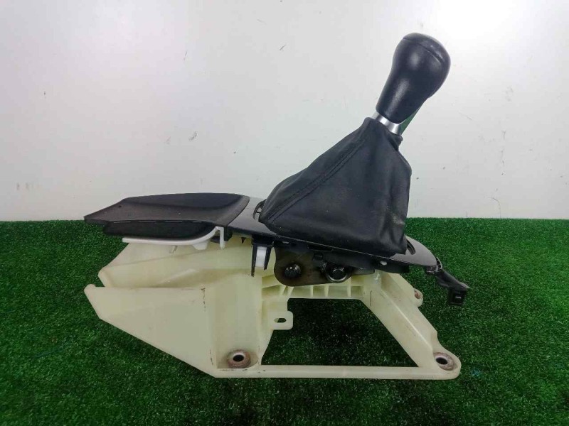 Recambio de pomo palanca cambio para mazda 6 kombi ()(.2012) 2.2 turbodiesel cat referencia OEM IAM KE4046100B 6.VELOCIDADES MAN