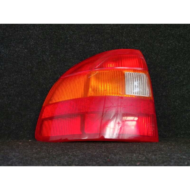 Recambio de piloto trasero izquierdo para opel astra f berlina 1.4 cat (l48) referencia OEM IAM  ASTRA.F - 1.SERIE 4.PUERTAS