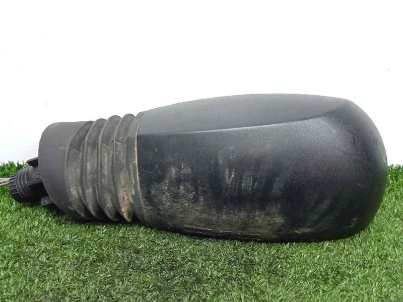 Recambio de retrovisor izquierdo para fiat punto berlina (188) 1.9 jtd cat referencia OEM IAM  MANUAL NEGRO.PLASTICO