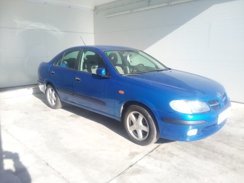 nissan almera ii (n16) del año 2001