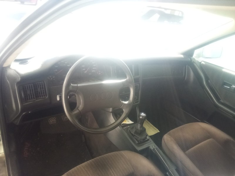 audi 80 b3 sedán (893, 894, 8a2) del año 1991