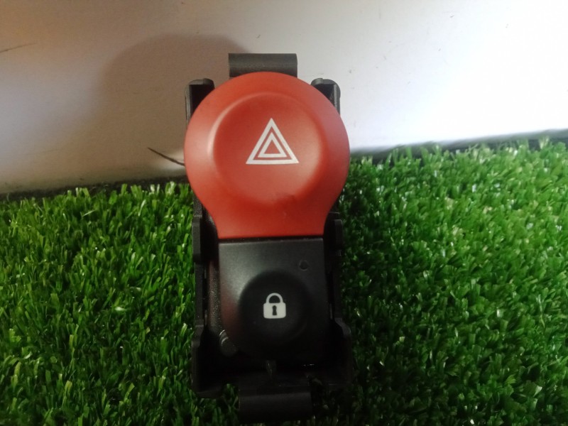 Recambio de warning para renault kangoo 1.5 dci diesel cat referencia OEM IAM 8200214896A-8200463613-8200409382-8200523299-25210