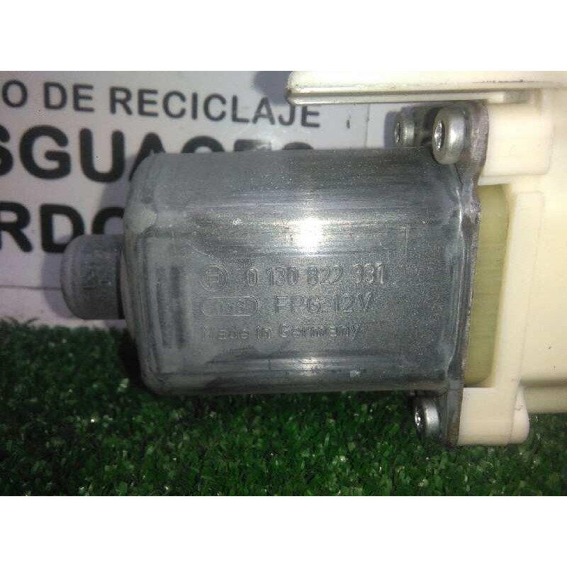 Recambio de motor elevalunas trasero derecho para renault laguna iii 2.0 dci diesel cat referencia OEM IAM 827300001R-978409105-