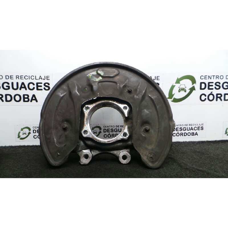 Recambio de mangueta trasera derecha para mercedes-benz clase c (w205) lim. c 200 t cdi bluetec referencia OEM IAM A2053572600 A